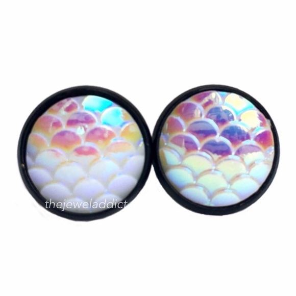 thejeweladdict Jewelry - 3 for 15🎀 Opal color mermaid scale studs